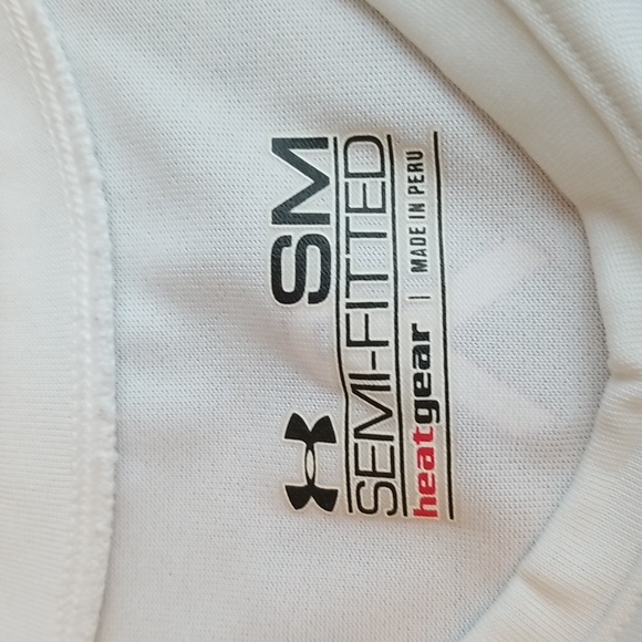 (S-M) Under Armour HeatGear Semi-Fitted Top Breast Cancer 'Power in Pink' - Picture 3 of 10